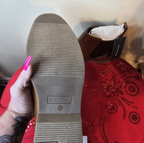 Tommy Hilfiger Men's Risten Double Gore Chelsea light natural brown size 12 - Picture 5 of 5